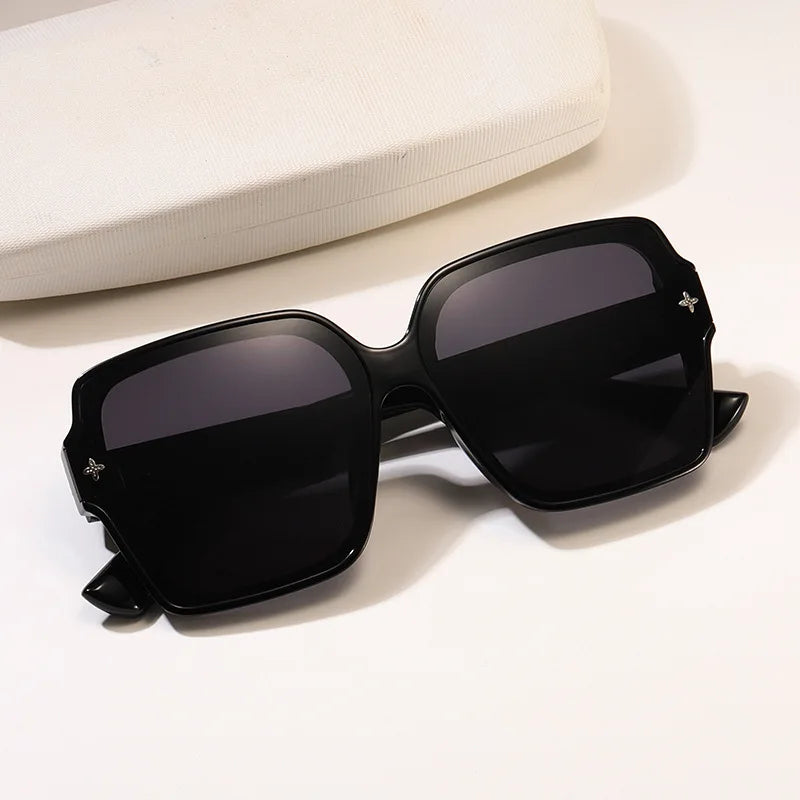 Luxe Square – UV400 Fashion Sunglasses for Women