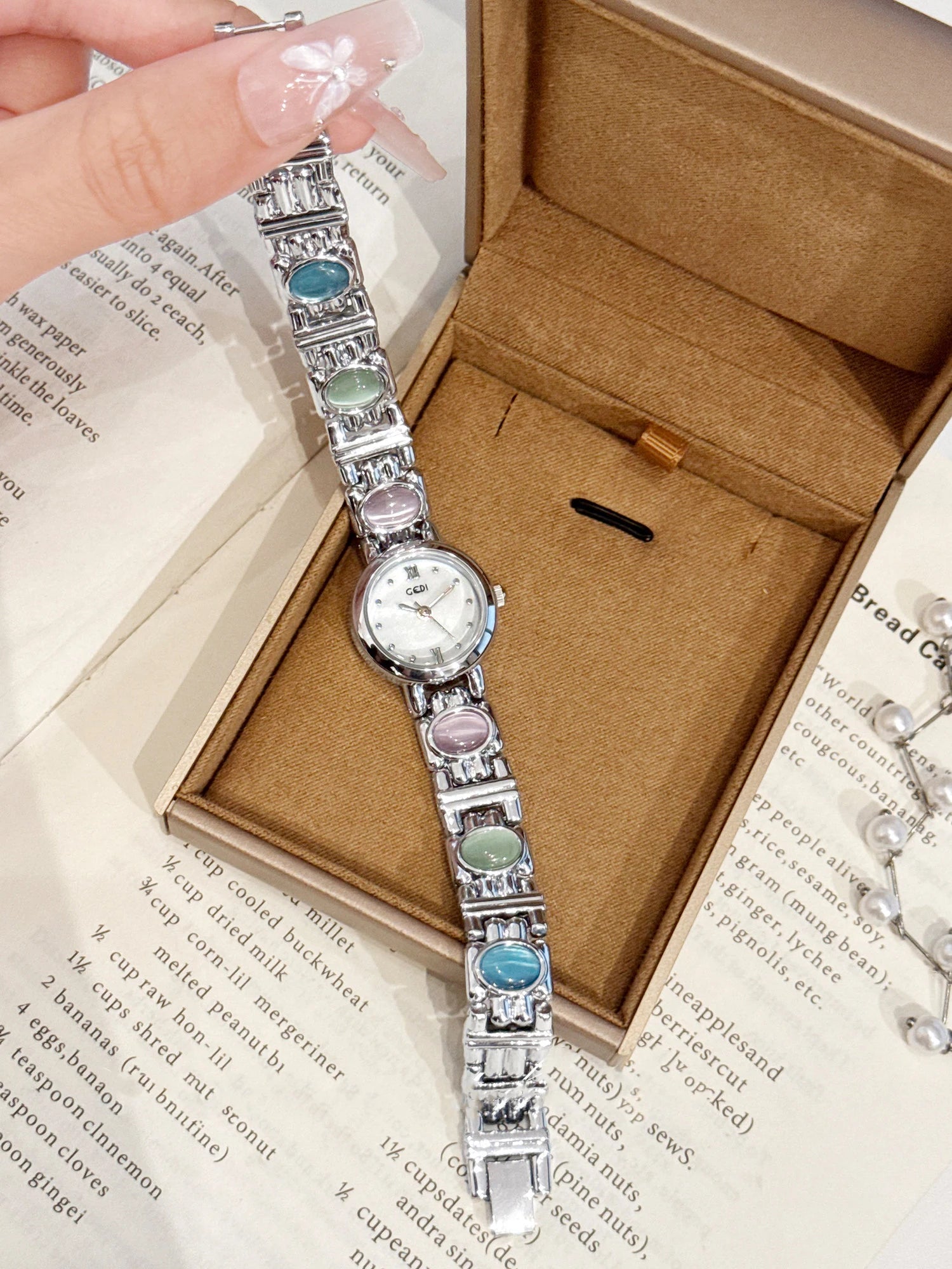 GEDI Jade – Vintage Natural Stone Strap Women’s Watch