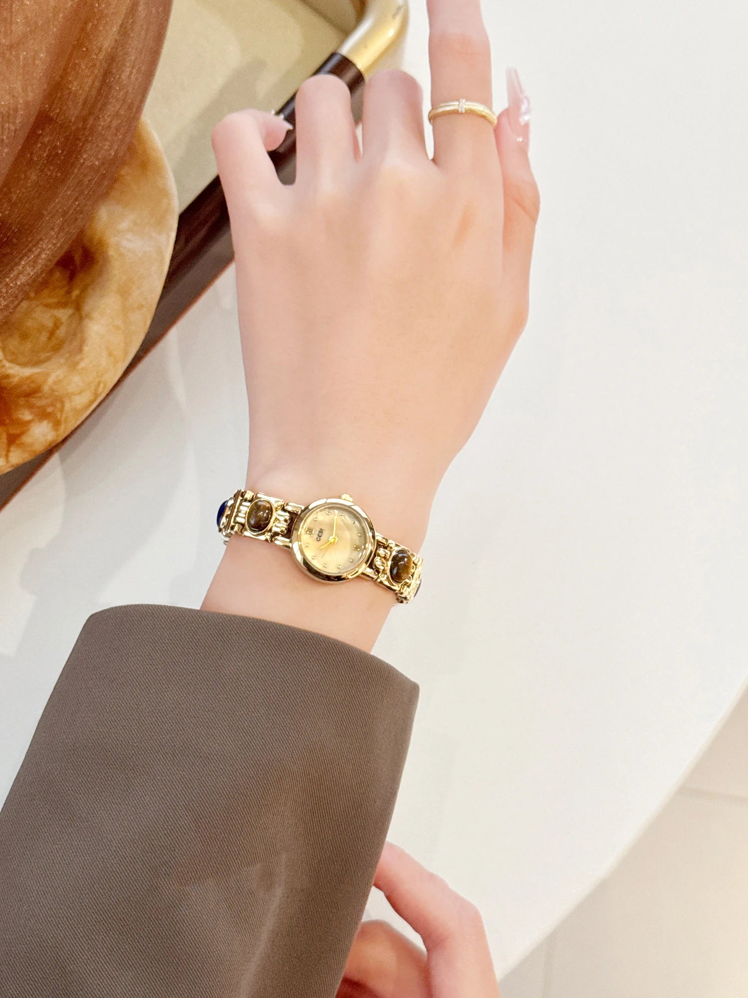 GEDI Jade – Vintage Natural Stone Strap Women’s Watch