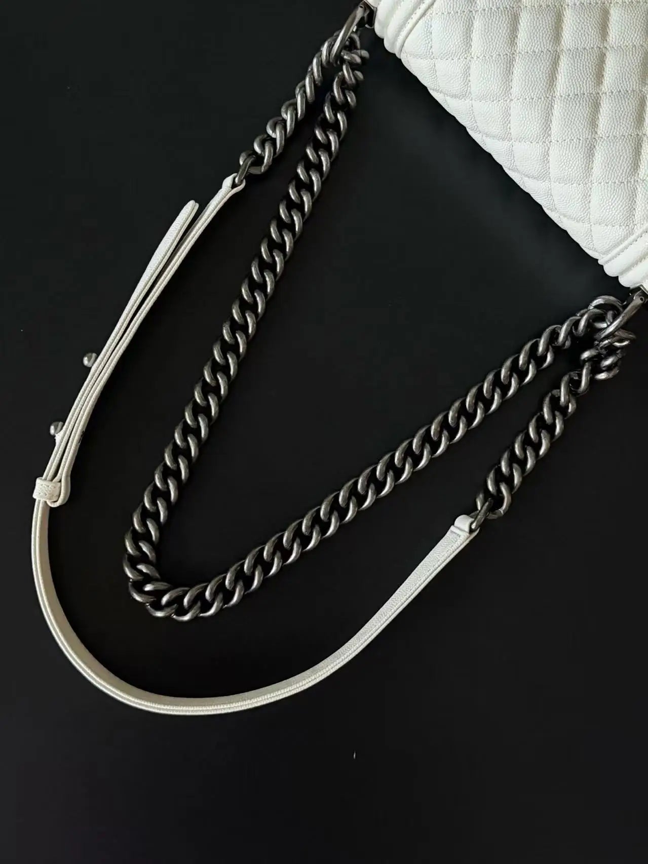 Classic Caviar Leather Women's Shoulder Bag – Genuine Crossbody Handbag